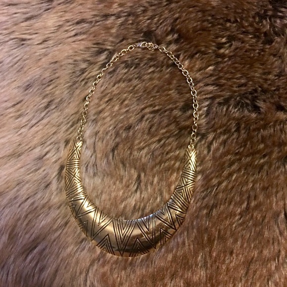 Statement Necklace - Picture 1 of 3